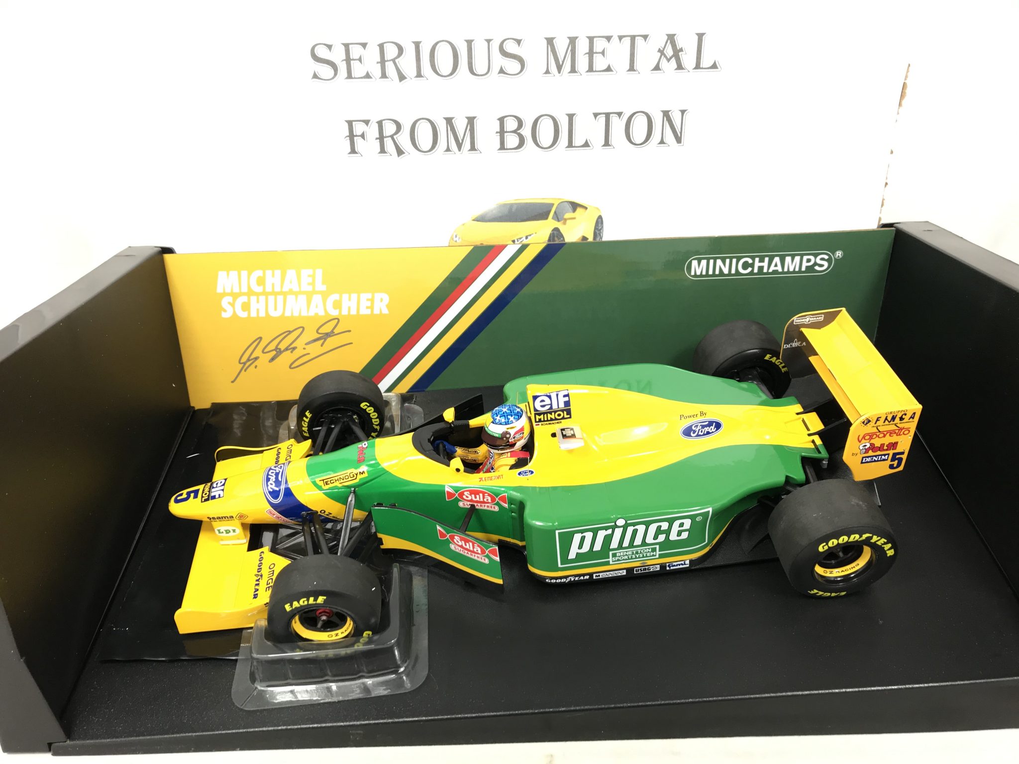 Voitures de courses miniatures pour Benetton 1:43 sur Michael Schumacher