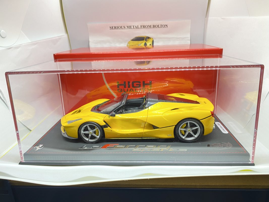 BBR BBR182230 Ferrari LaFerrari Aperta Yellow 1/18 - Prévente / Neuf