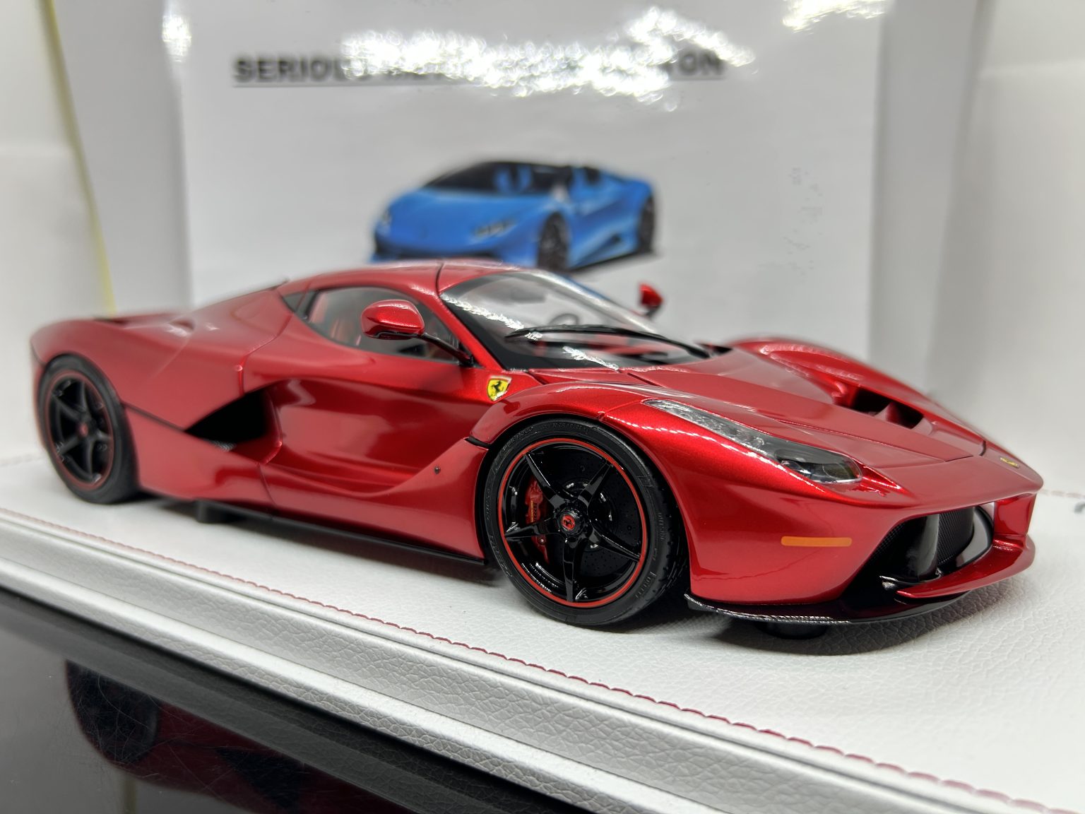 BBR Models 1:18 Ferrari LaFerrari Lewis Hamilton rouge métallique